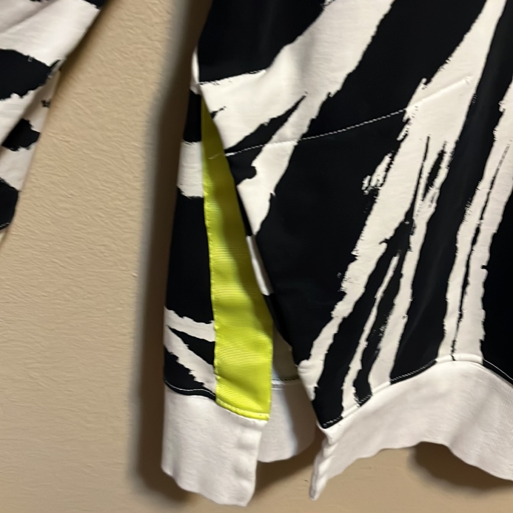 Fabletics Jasmine Side Slit Pullover - image 2